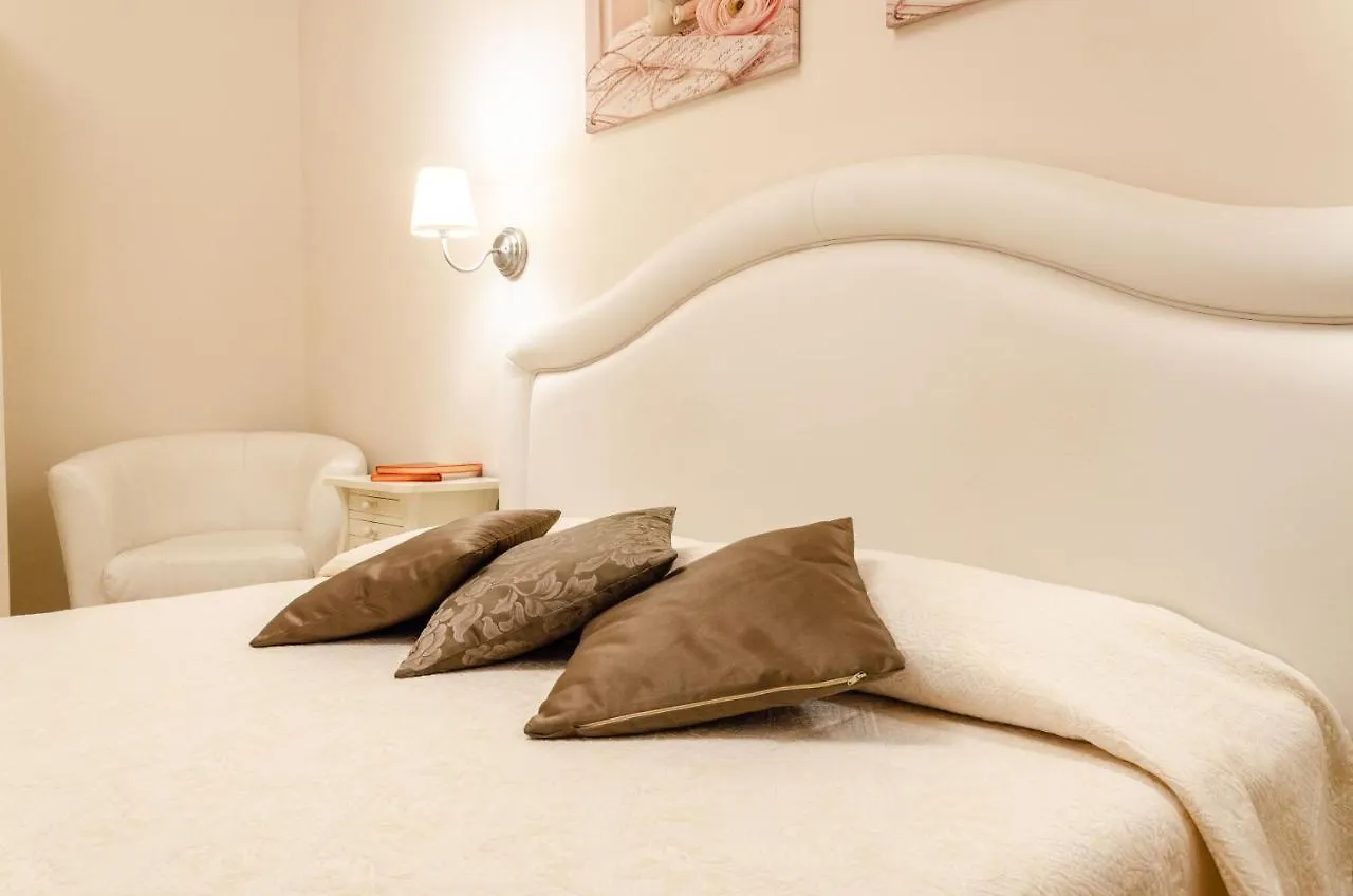 Taormina B&B 4*,